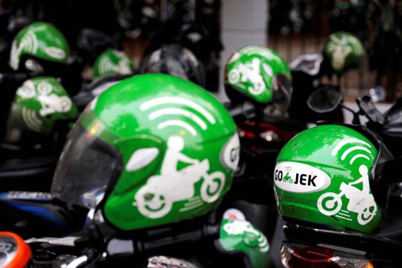 WhatsApp, Paypal invest in Indonesian payment and ride-hailing firm Gojek