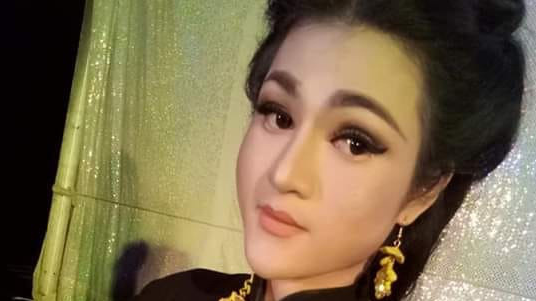 Vietnam funfair singer finds self in debt following gender reassignment surgery