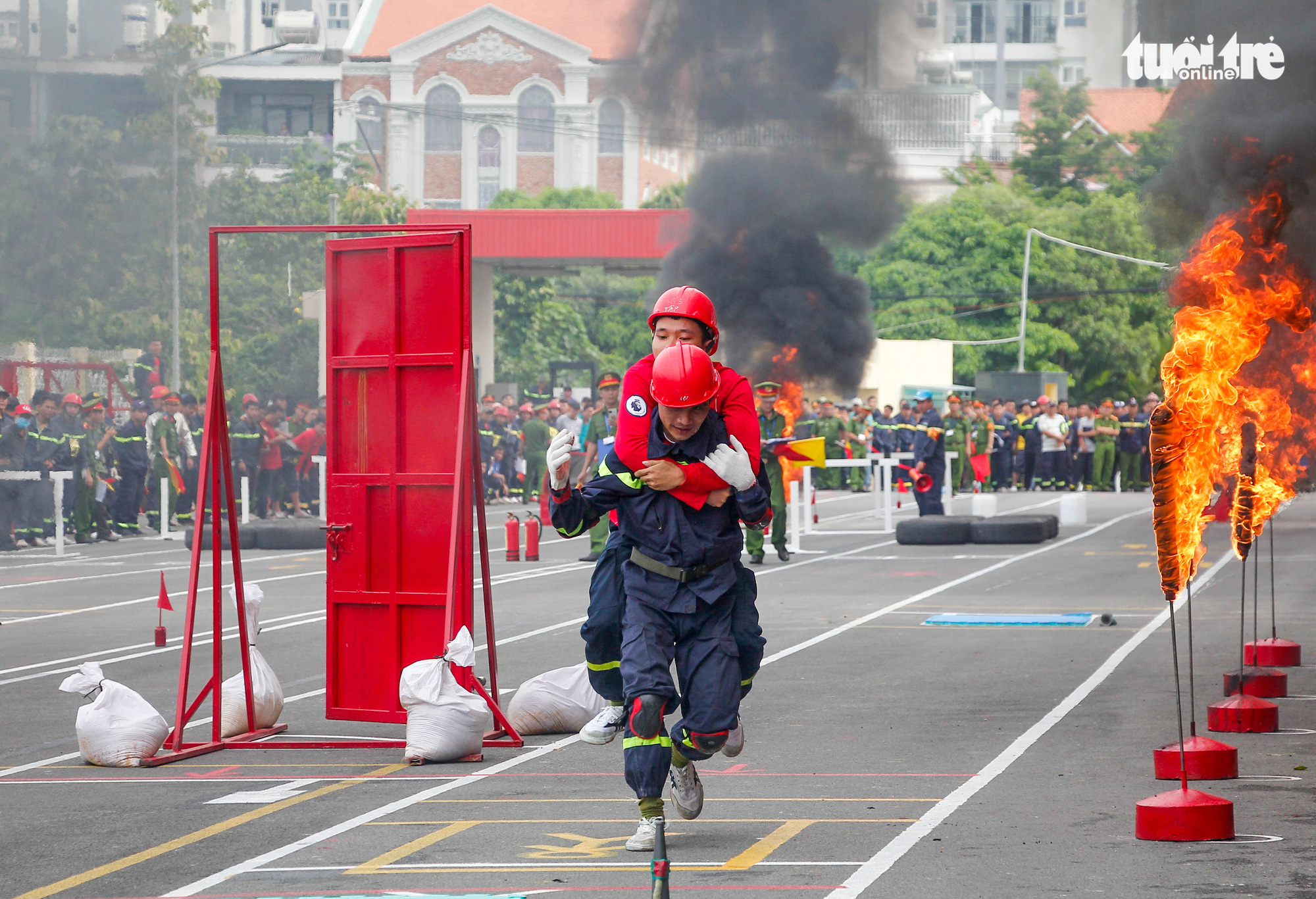 Firefighting and rescue competition organized in Ho Chi Minh City