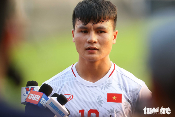 Star midfielder’s private message leak sparks online debate in Vietnam