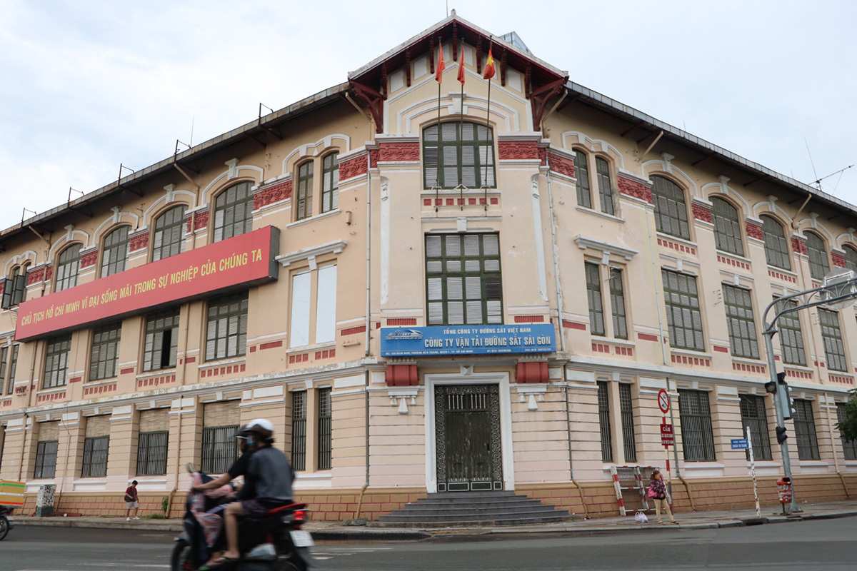 Ho Chi Minh City puts forward preservation plan for French-era railway HQ