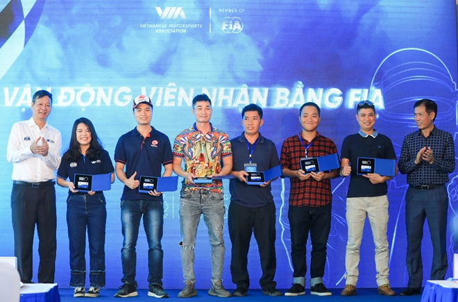 Two Vietnamese teens get certified internationally in motorsport