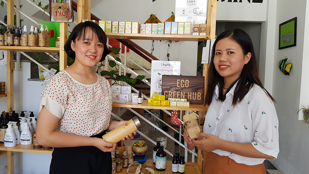 Vietnam women shake up consumer patterns with 'green' business