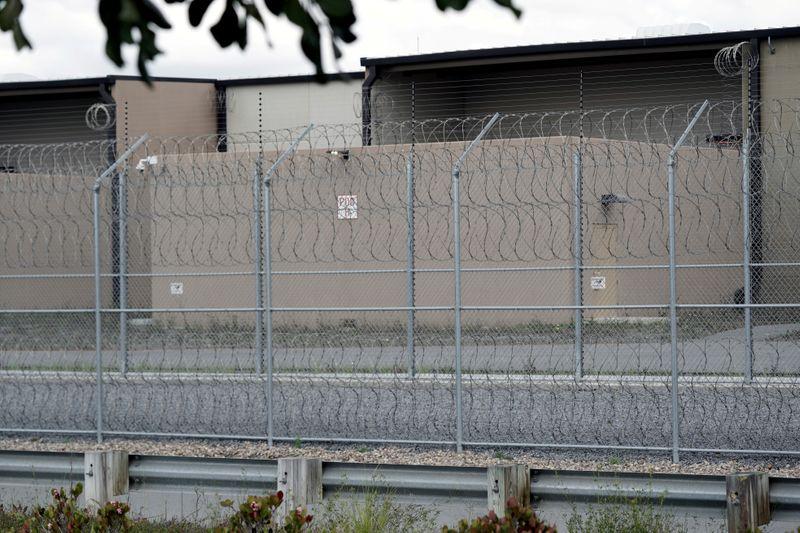 California to release 8,000 prisoners to slow pandemic
