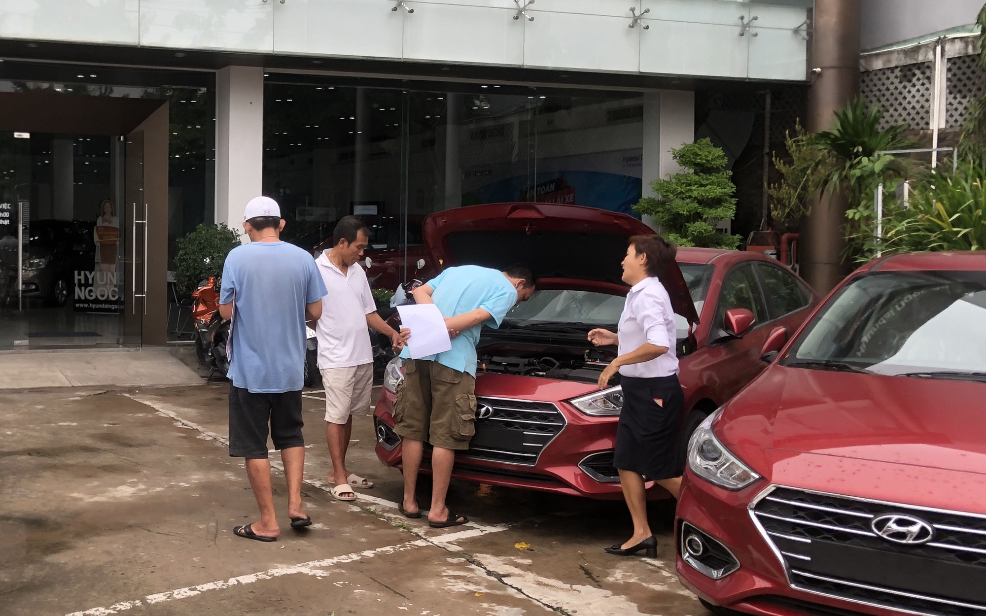 Number of bank repossessed cars rises in Vietnam due to COVID-19 pandemic