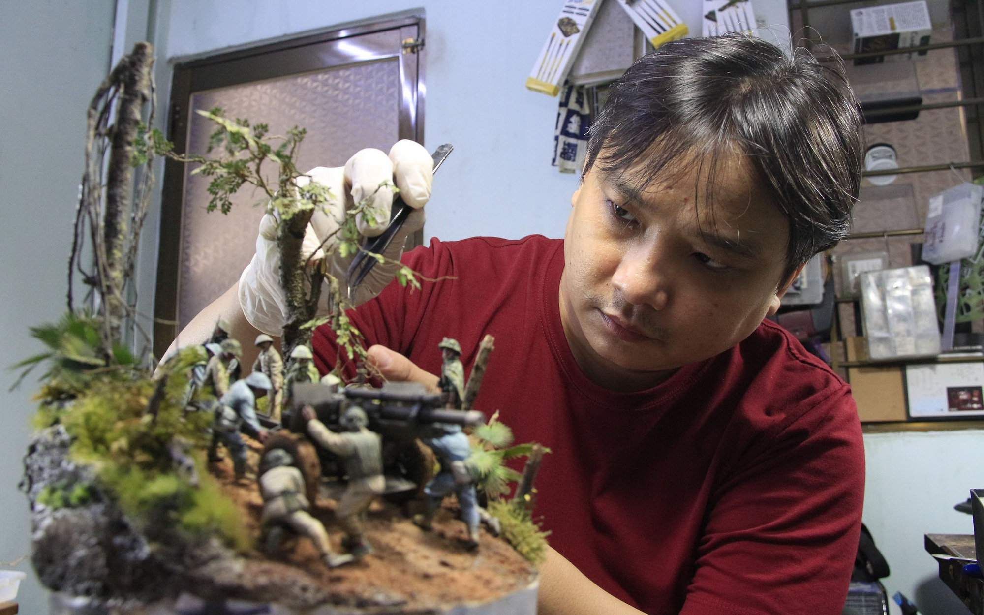Vietnam’s ‘wizard’ of historical scale models