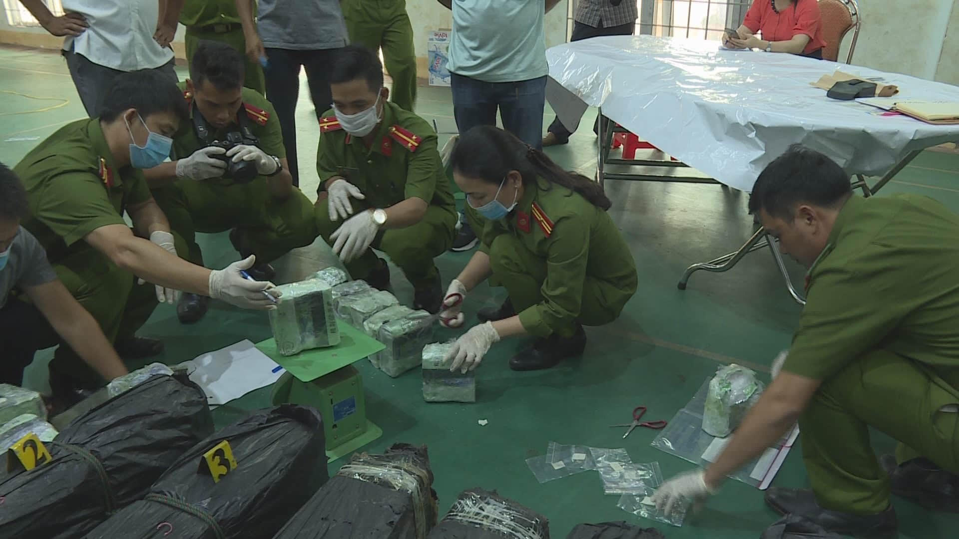 Two arrested for trafficking 200kg of crystal meth in Vietnam’s Central Highlands