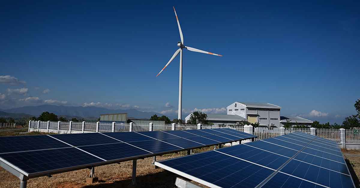 Wind and solar power at record high in 2020, coal dips: analysis