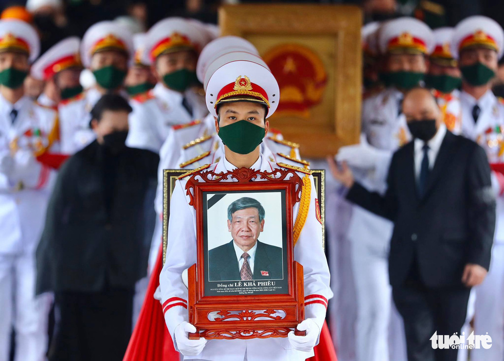 Vietnam holds state funeral for former Party General Secretary