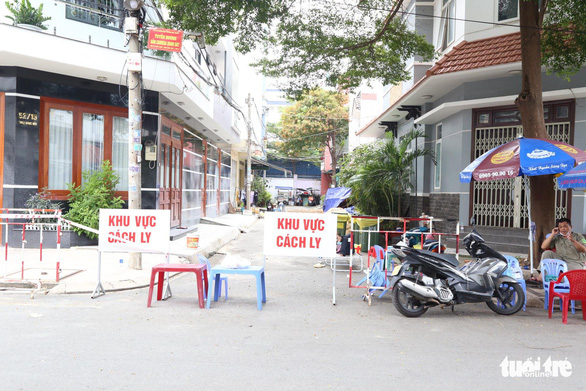 Ho Chi Minh City cordons off 17 households as patient retests positive for COVID-19