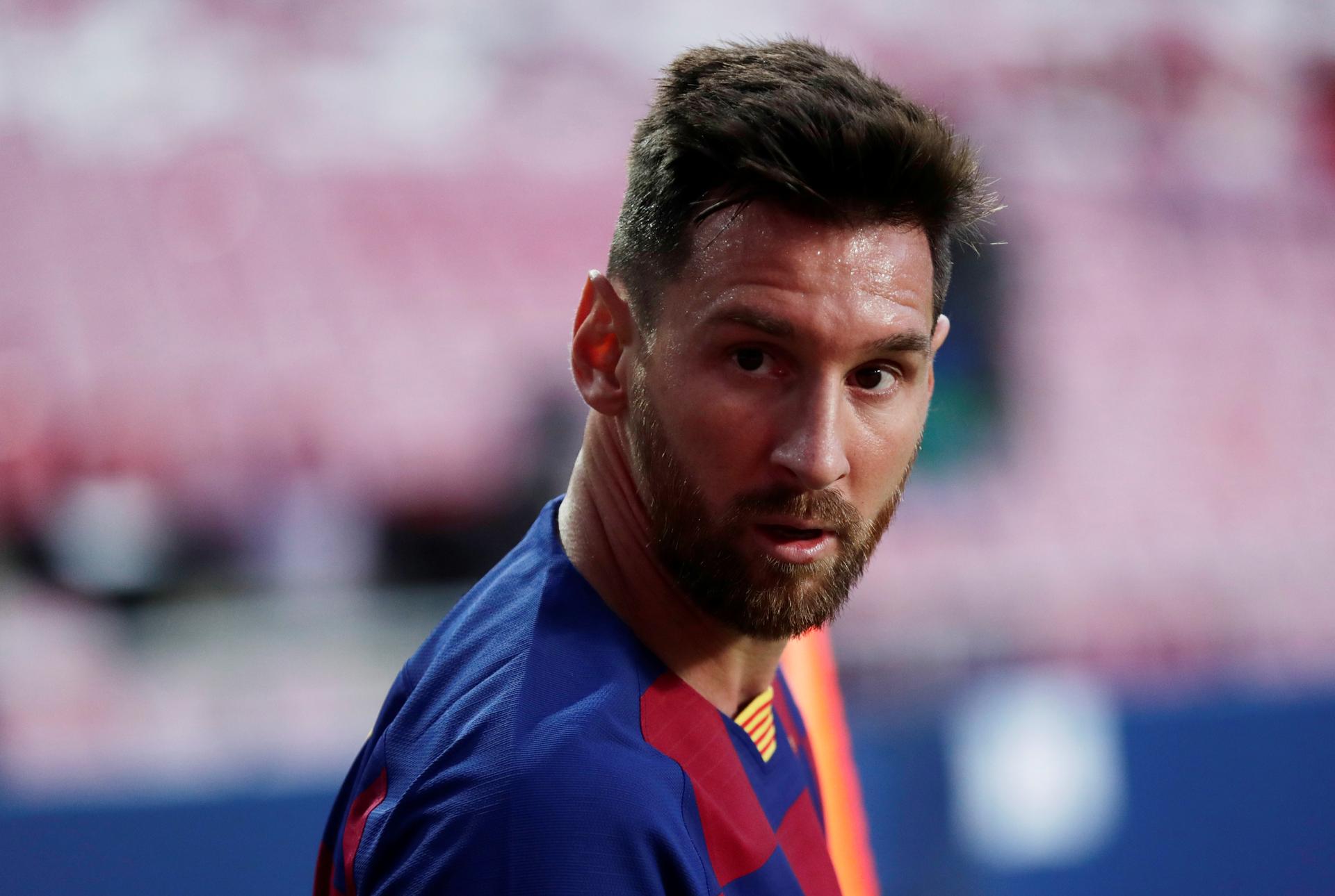 Barca in new turmoil after Messi tells club he wants to leave