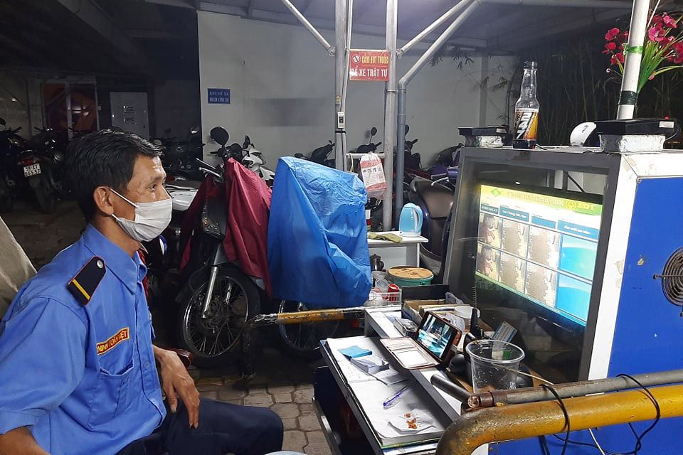 Beyond 9 to 5: Night shift workers stretch stamina for living in Saigon