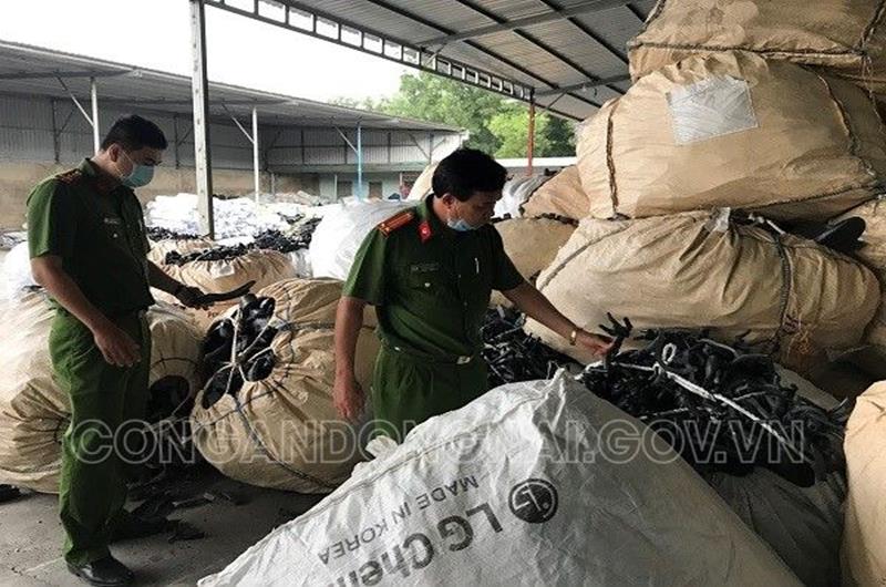 Over 200 tonnes of industrial waste illicitly stored in warehouse in southern Vietnam