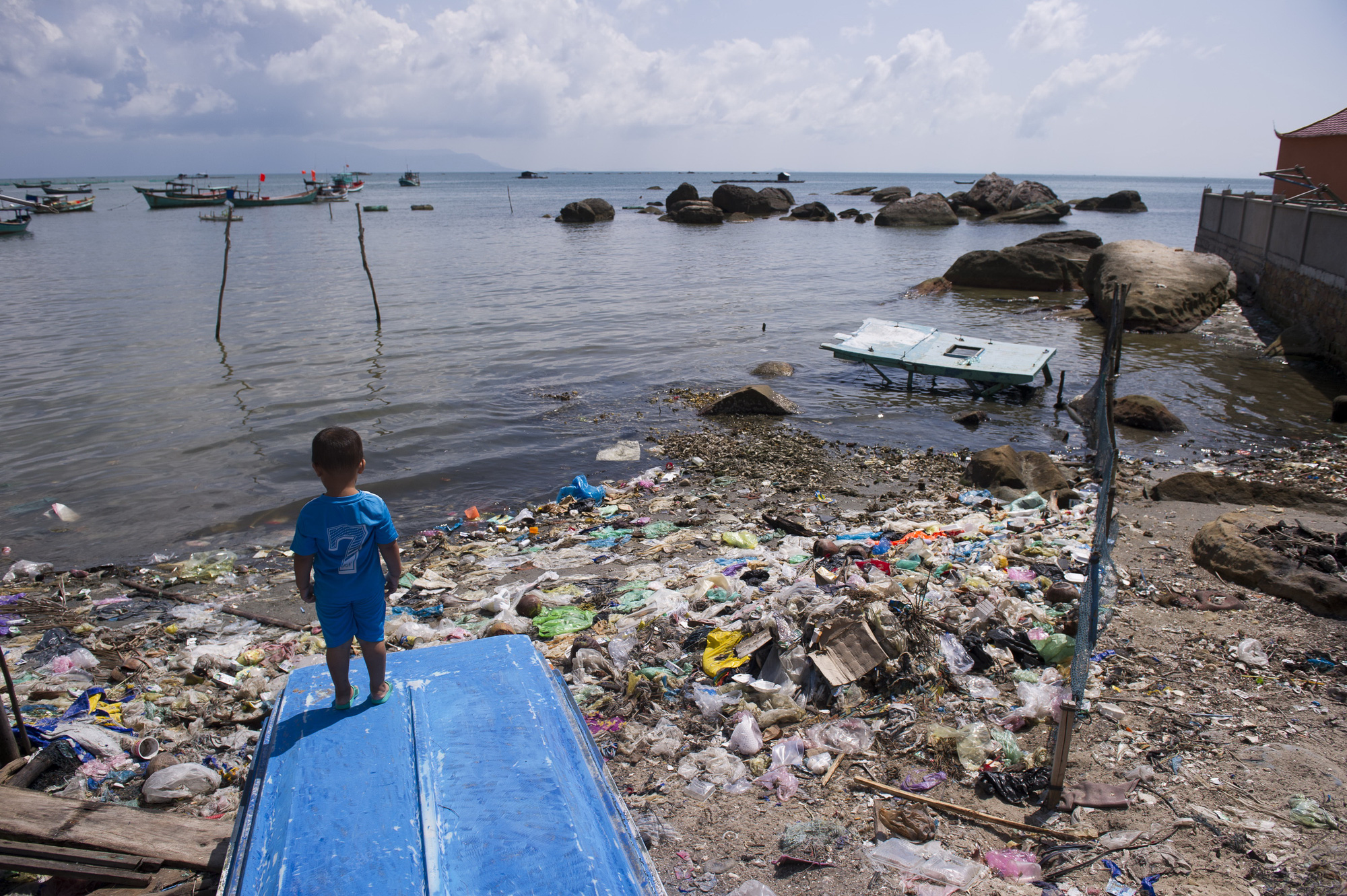 Vietnam’s ‘pearl island’ Phu Quoc faces severe trash crisis