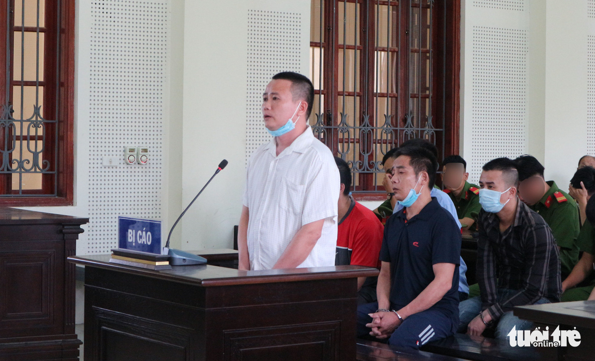Death, life sentences handed to 5 meth traders in Vietnam