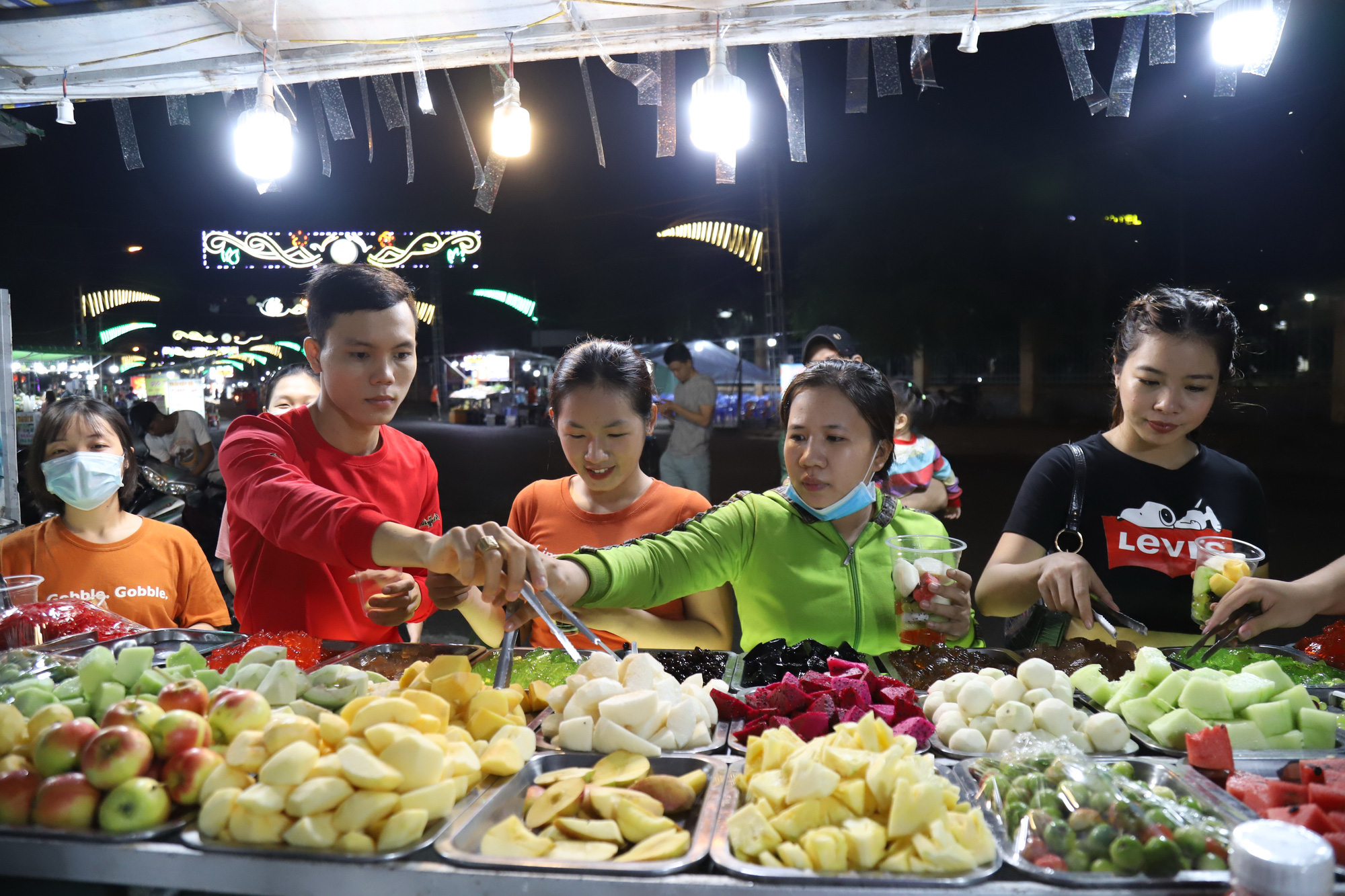Night-time economy stalls in Vietnam
