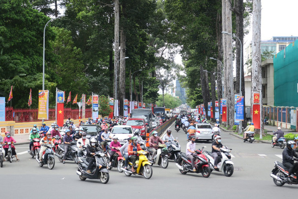 Ho Chi Minh City renames street for late general
