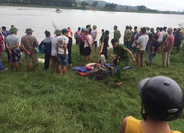 Truck driver dies for saving drowning woman in northern Vietnam