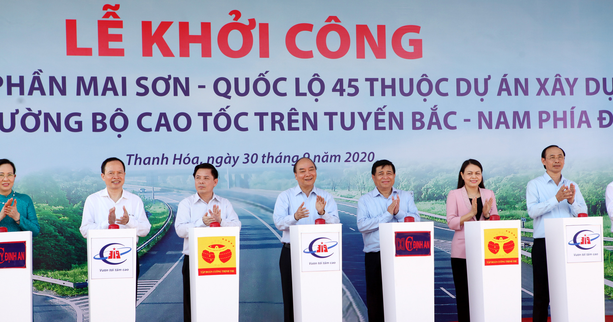 Vietnam starts construction of three North-to-South expressway subprojects