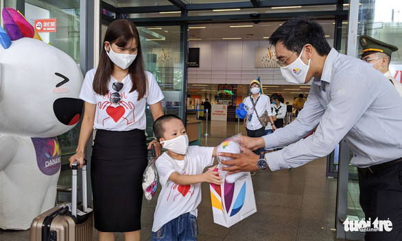 First tourists return to Da Nang after coronavirus infection wave squelched