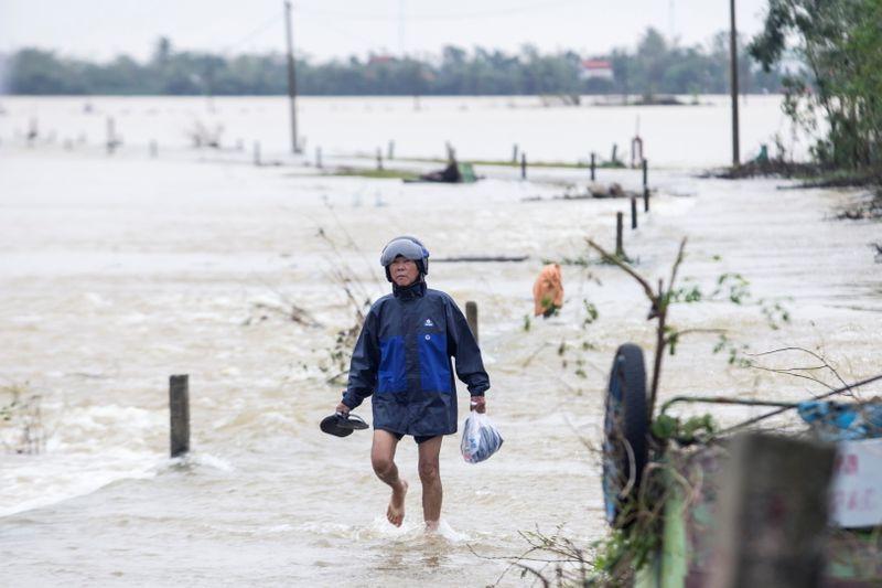 Tropical storm Saudel threatens Vietnam after soaking Philippines