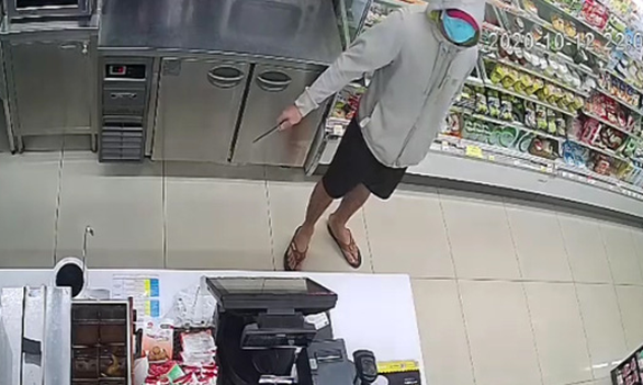 Man nabbed for robbing convenience store with knife in Ho Chi Minh City