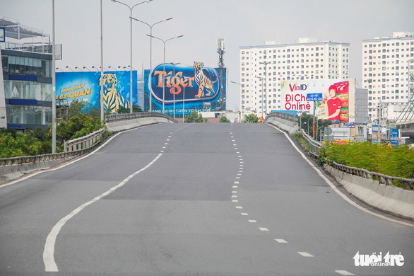 Ho Chi Minh City to ban vehicles from busy overpass for road upgrade