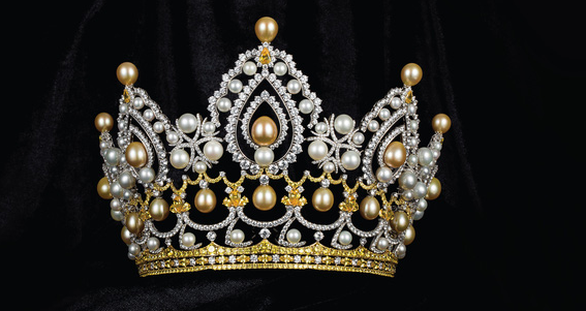 Miss Vietnam 2020’s 159-gram golden crown unveiled