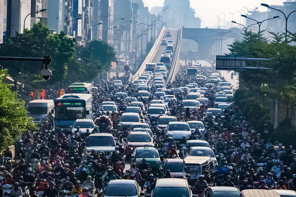 New section of elevated Ring Road No. 2 worsens traffic congestion in Hanoi