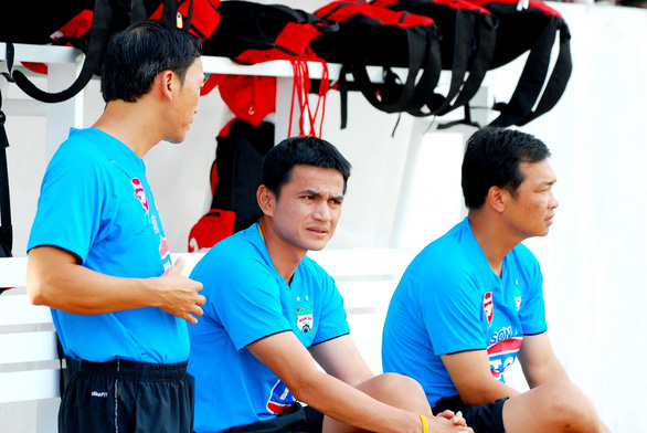 Vietnam football club’s Thai hero returns as coach