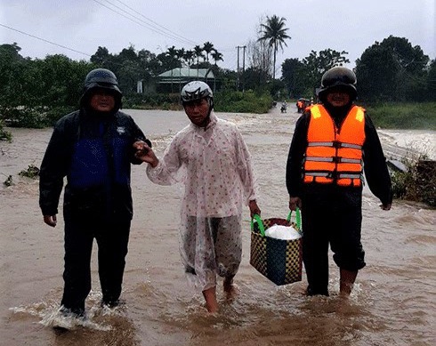 South-central Vietnam province tells students stay home, avoid flooding