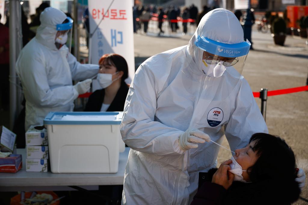 South Korea's capital to ban gatherings larger than four as coronavirus deaths rise