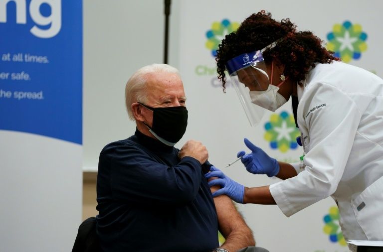 Biden receives COVID-19 vaccine live on TV
