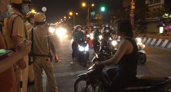 Vietnam traffic police prevent man from suicide over ex-wife’s remarriage