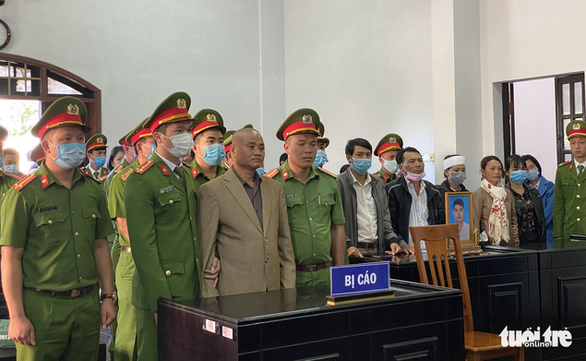 Death sentence given to ex-commune leader who killed relative for insurance money in Vietnam