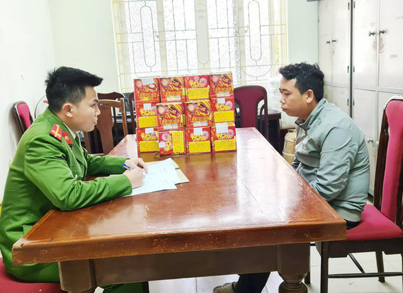 In Vietnam, commune police leader caught selling illegal firecrackers online