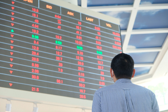 Vietnamese stock index takes historic nosedive