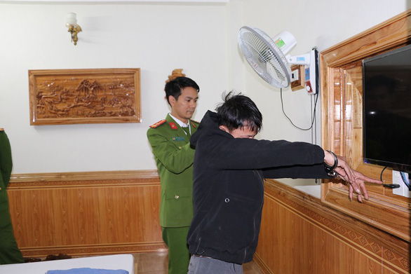 Young men in Vietnam caught installing spy cameras in hotel to blackmail couples