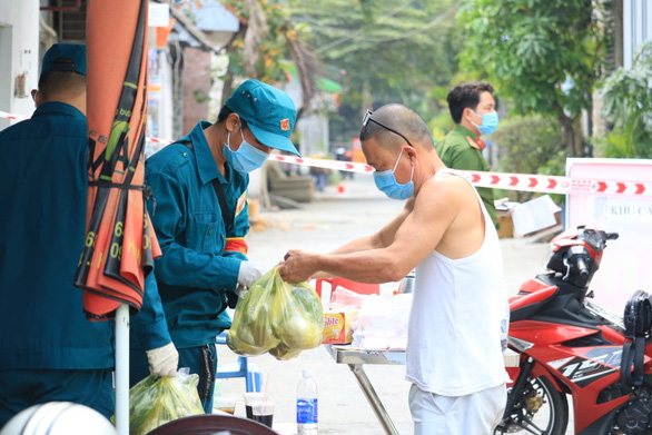 Ho Chi Minh City seals off dozen locations amid COVID-19 concerns