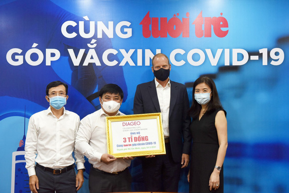 First foreign firm donates VND3 billion to Tuoi Tre’s coronavirus vaccination initiative