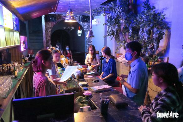 Bars, karaoke parlors remain shut as Ho Chi Minh City reopens more non-essential services