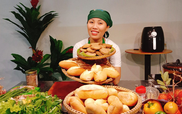 Vietnamese woman’s fried fish cakes a hit at home and abroad