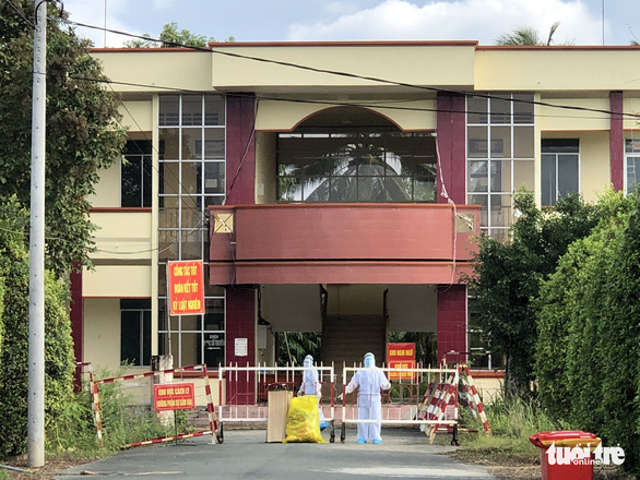 Lottery ticket seller isolated after sneaking into COVID-19 quarantine ward in Vietnam