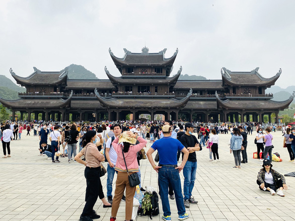 Coronavirus transmission looms at Vietnam's largest Buddhist compound crammed with pilgrims