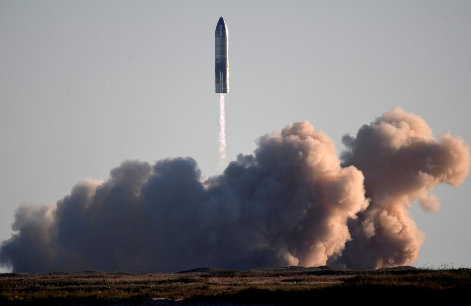U.S. House panel probes SpaceX launch activities