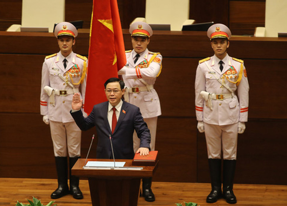 Party chief of Hanoi Vuong Dinh Hue elected as chairman of Vietnam's National Assembly