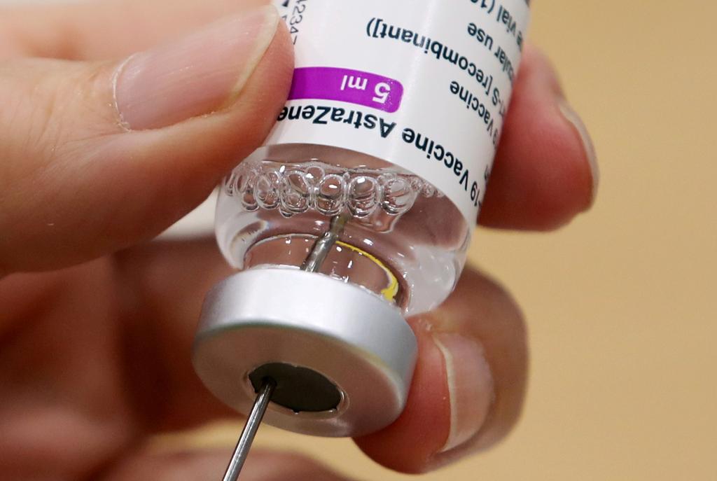 Australia to continue AstraZeneca vaccination despite blood clotting case