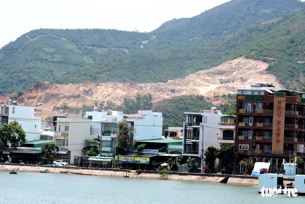 Locals on tenterhooks as Vietnamese resort developer allowed to use dynamite for site clearance