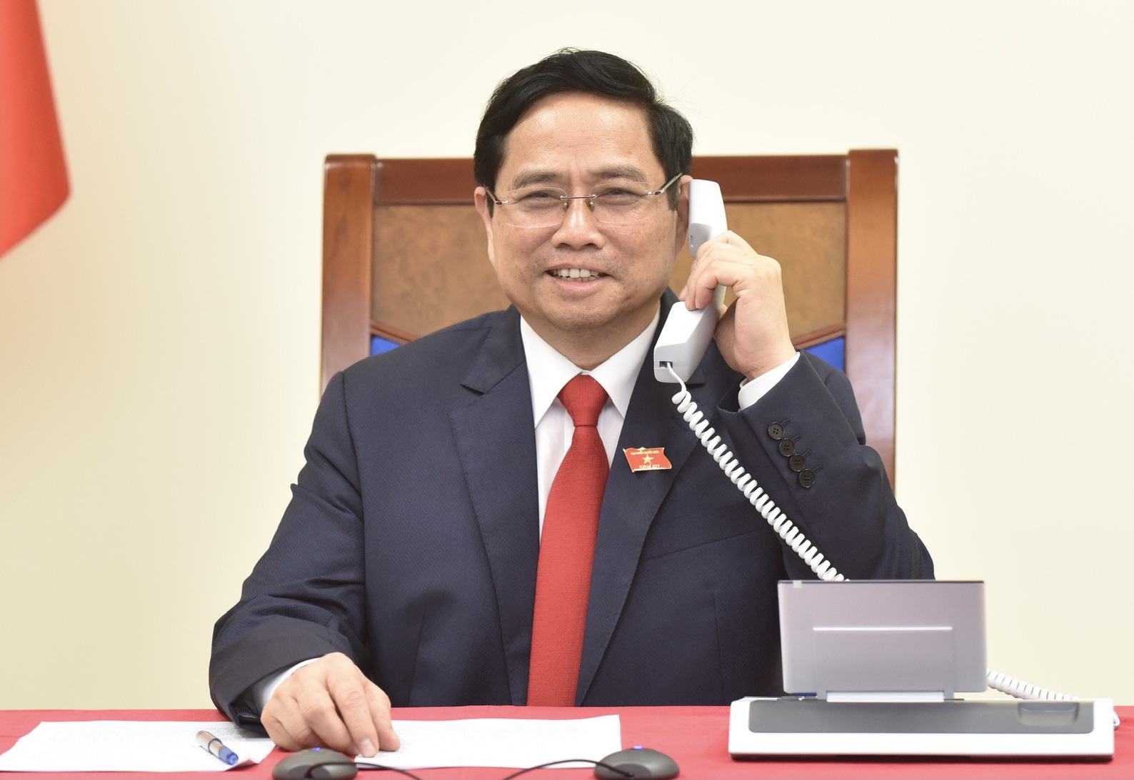 Vietnam’s newly-elected prime minister holds phone talks with Cambodian, Laotian counterparts