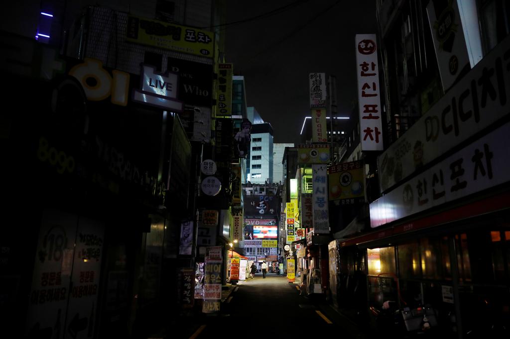 South Korea orders closure of nightclubs, karaoke bars amid concern over fourth COVID-19 wave